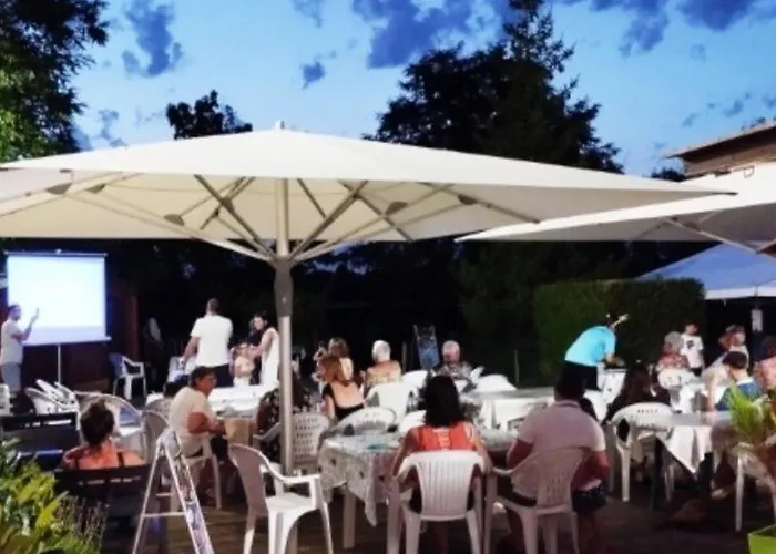 De 20m² A Avec Terrasse - Api-1-52-334 Camping Naucelle