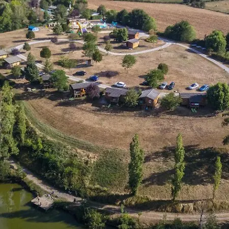 De 20m² A Avec Terrasse - Api-1-52-334 * Naucelle