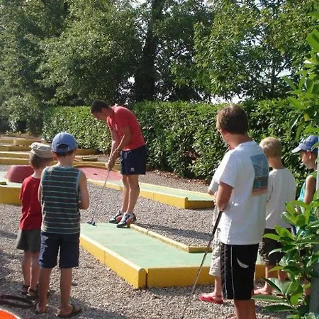 De 20m² A Avec Terrasse - Api-1-52-334 Camping Naucelle